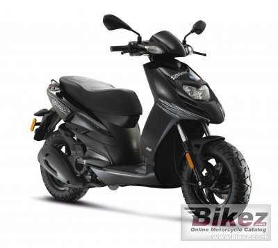 2011 Piaggio Typhoon 125 photo
